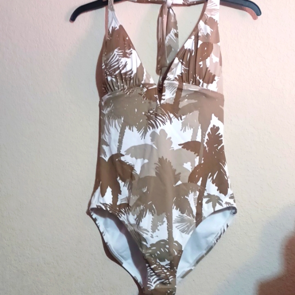 Tommy Bahama one-piece swimsuit 🩱